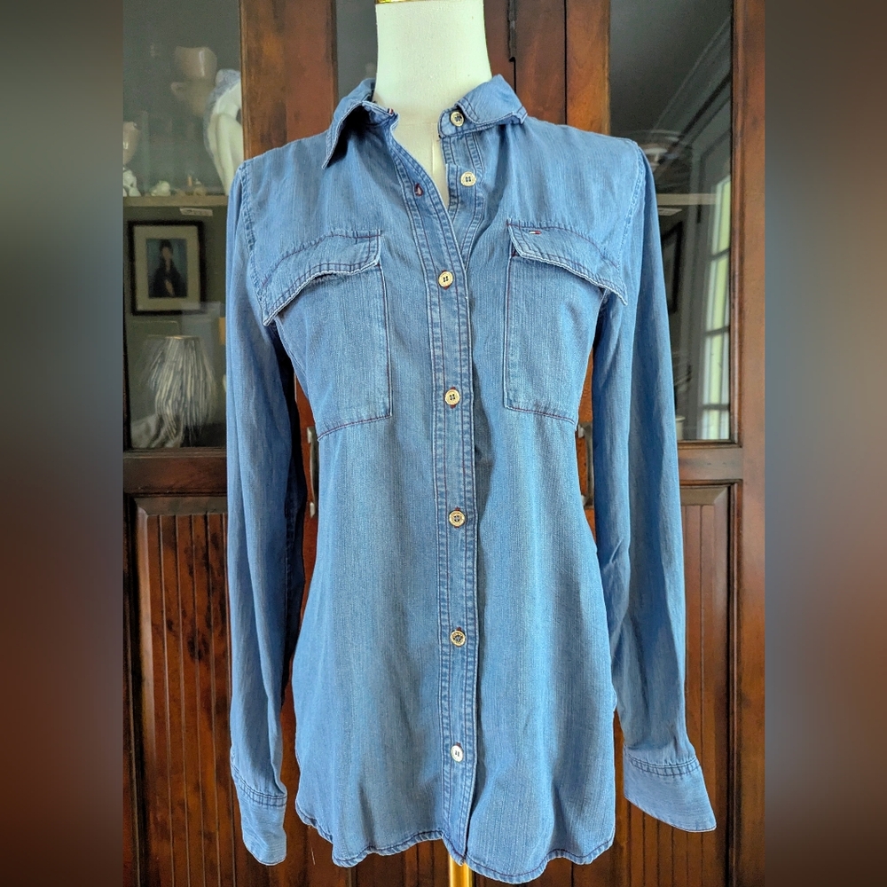 NWT Tommy Hilfiger Chambray Button-Up Shirt Various Sizes
